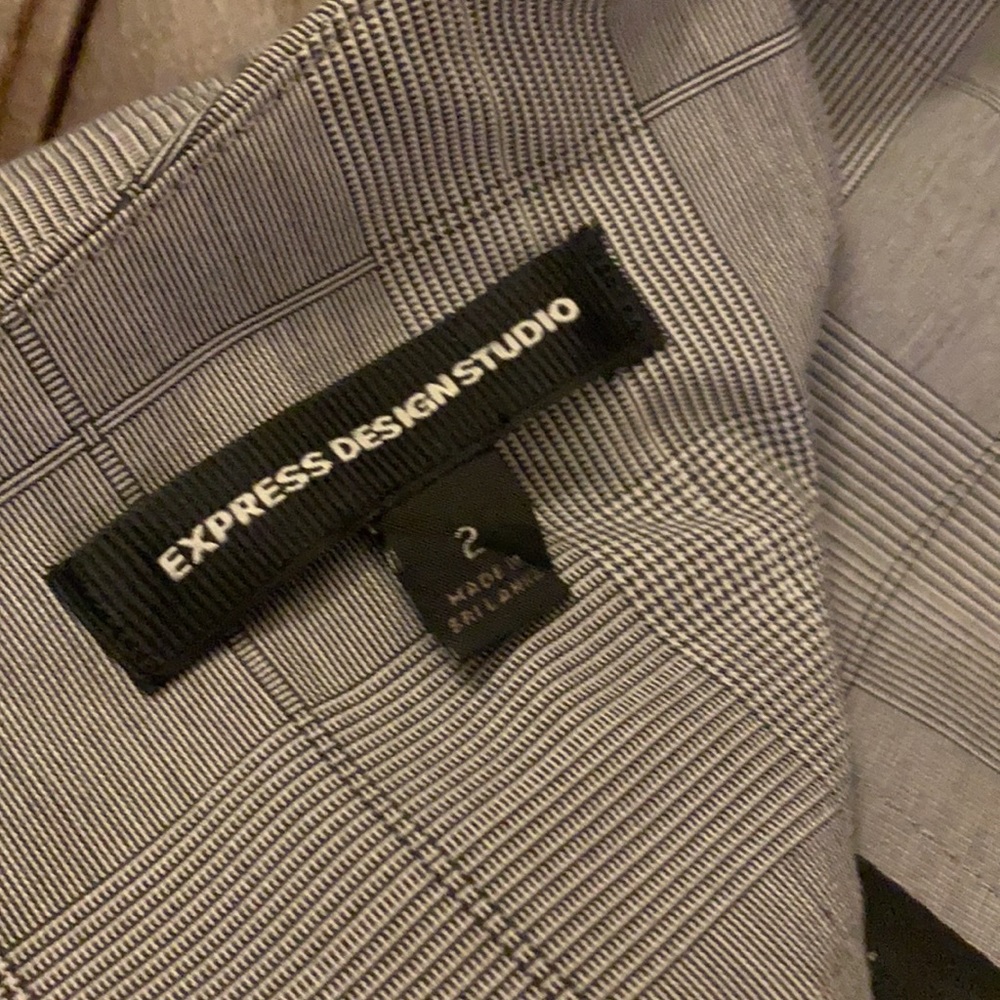 Gray express skirt